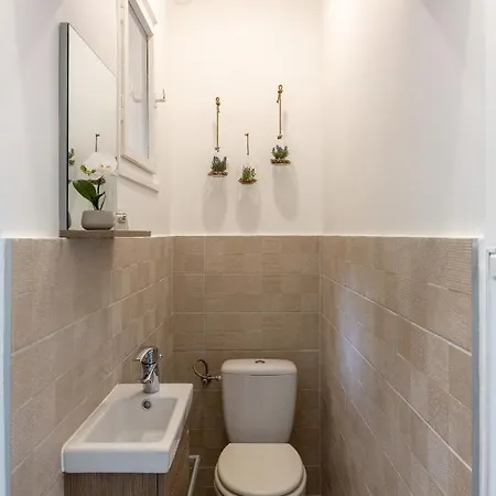 Downtown Elegance By Great Market Hall - 2 Bedrooms, 1 Living Room, 2 Bathrooms, Free Airconditioner, Free Italien Coffee Appartamento Budapest