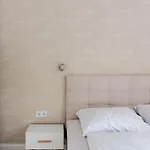 Downtown Elegance By Great Market Hall - 2 Bedrooms, 1 Living Room, 2 Bathrooms, Free Airconditioner, Free Italien Coffee * Budapešť