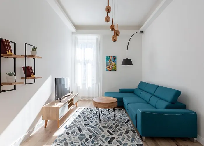 Downtown Elegance By Great Market Hall - 2 Bedrooms, 1 Living Room, 2 Bathrooms, Free Airconditioner, Free Italien Coffee * Budapesta
