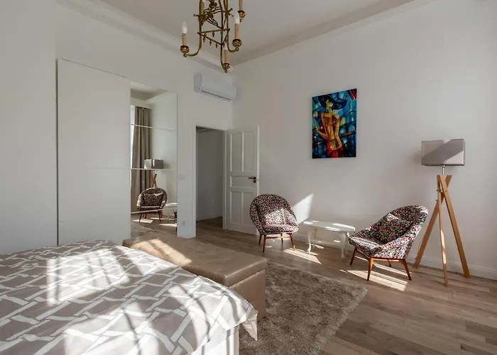 Downtown Elegance By Great Market Hall - 2 Bedrooms, 1 Living Room, 2 Bathrooms, Free Airconditioner, Free Italien Coffee Apartament Budapesta